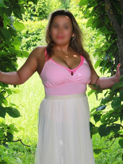 Частная массажистка Лора 