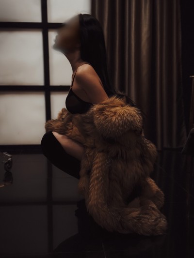 Частная массажистка Адель 