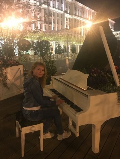 Частная массажистка Вика 