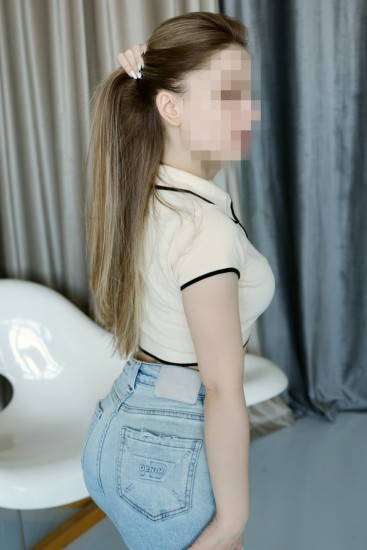 Частная массажистка Ася, 23 года, Москва - фото 1