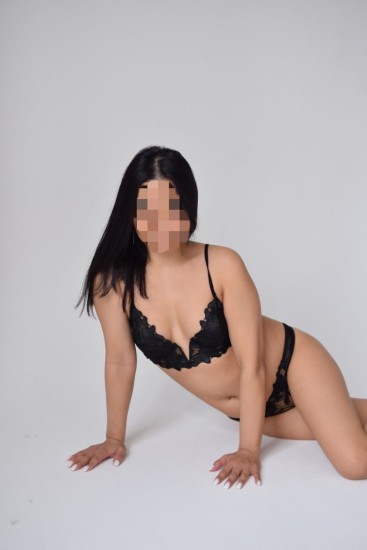 Частная массажистка Лина, 35 лет, Москва - фото 1